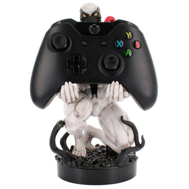 Vue de face du support Marvel Anti-Venom Cable Guy de 21 cm tenant une manette de jeu.