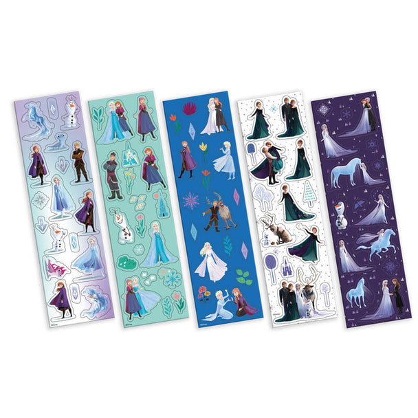 Vue rapprochée des stickers Disney Frozen aux couleurs vives pour décoration créative