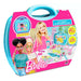 Boîte fermée de la collection Creageek Multivers pour Barbie, affichant un design compact de 33 cm, prête à être transportée.