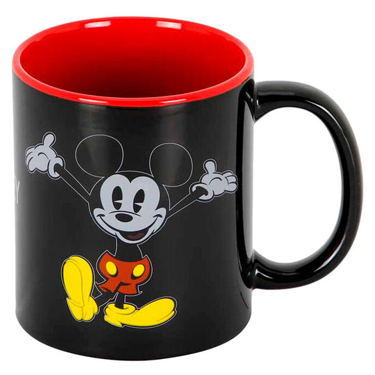Gros plan sur l'anse ergonomique du mug Disney Mickey KARACTERMANIA