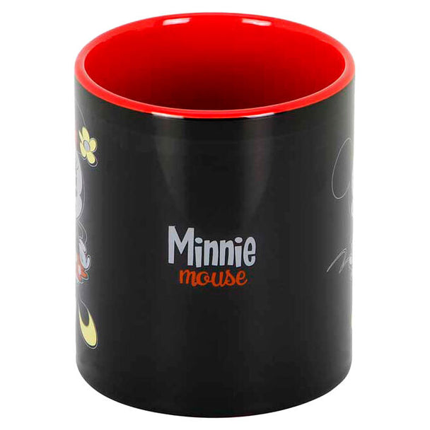 Vue latérale du mug Minnie montrant les détails du visage et du nœud rouge