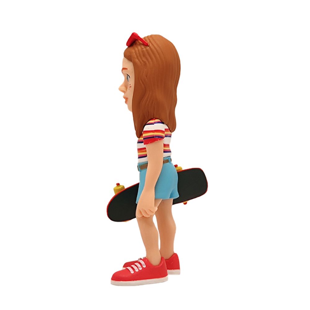 Figurine Stranger Things Max MINIX 12cm exposée sur une étagère avec éclairage naturel