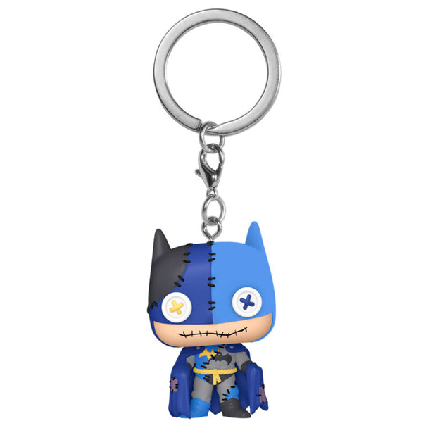 Gros plan sur le porte-clés Batman Patchwork FUNKO montrant les textures et finitions du produit officiel DC Comics