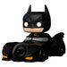 Vue de profil de la Batmobile stylisée avec Batman au volant, figurine FUNKO DC Comics en édition Deluxe