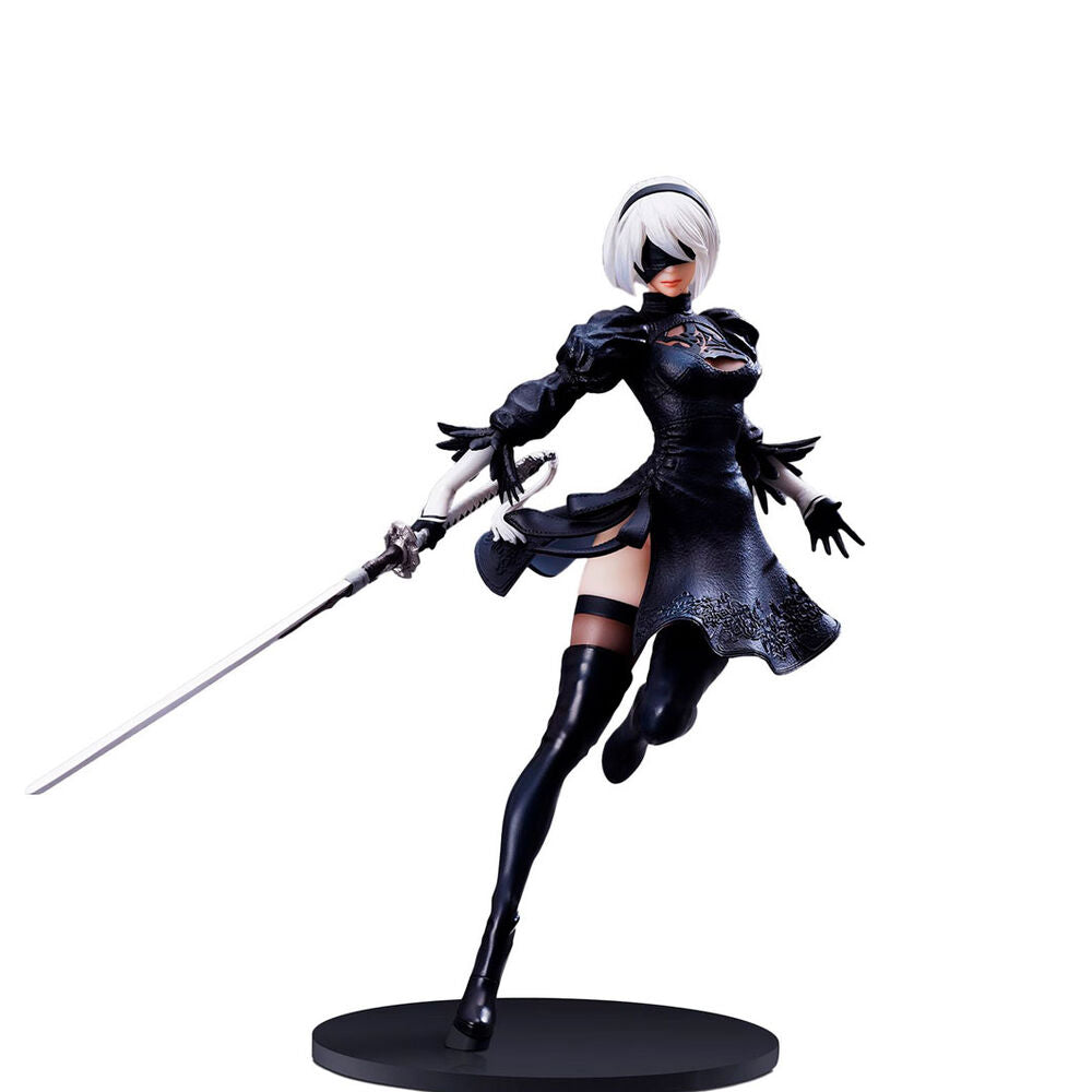Détail de la figurine 2B de SQUARE-ENIX montrant les finitions et accessoires sur 18cm.