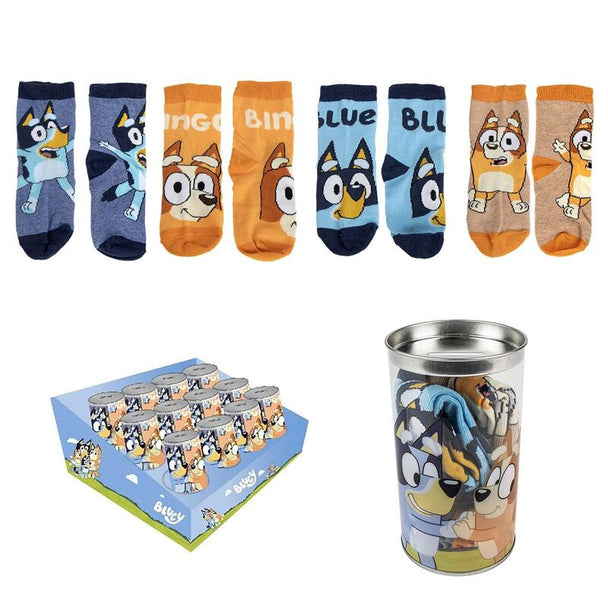 Pack de 4 chaussettes Bluey assorties CERDÁ en tailles 23 à 26, vue d'ensemble des modèles colorés