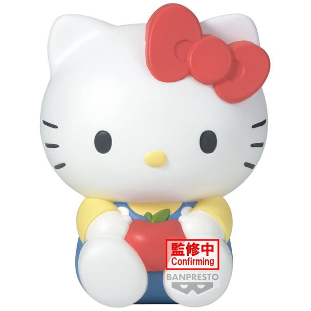 Vue de face de la figurine Hello Kitty Sofmates 11cm de BANPRESTO avec détails colorés