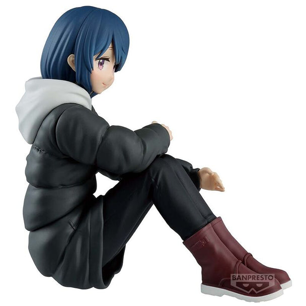 Détail du visage expressif de la figurine Rin Shima avec son bonnet et son écharpe