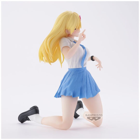 Profil gauche de la figurine Aria Kisaki BANPRESTO montrant les finitions de l’uniforme