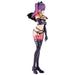 Zoom sur le visage expressif et les détails du costume glamour de la figurine Miriella Medical Corps Glitter