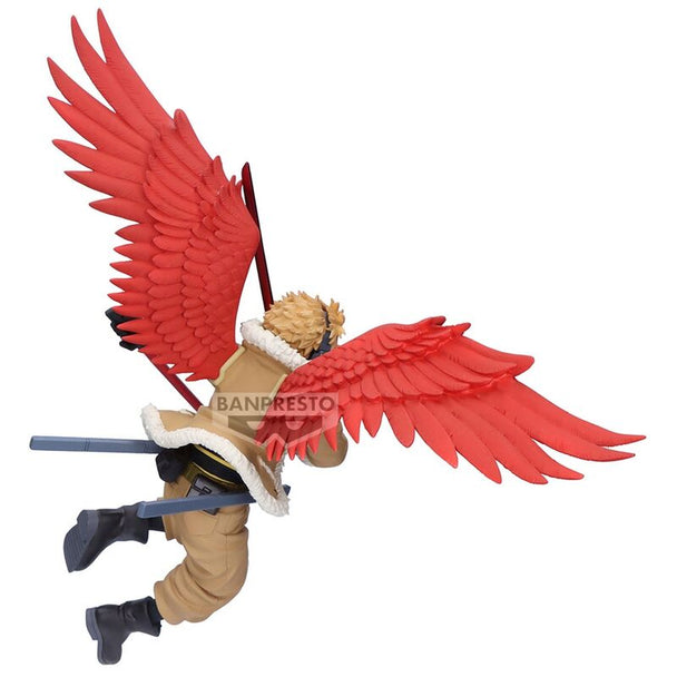Profil gauche de la figurine Hawks BANPRESTO montrant les ailes déployées et posture dynamique