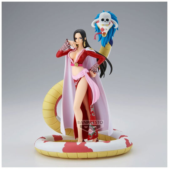 Profil gauche de la figurine Boa Hancock BANPRESTO montrant les couleurs vives