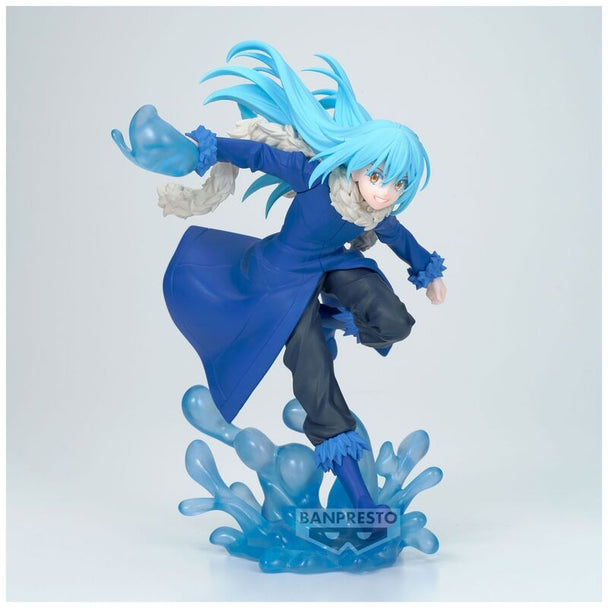 Profil latéral de la figurine Rimuru Tempest montrant la posture et les finitions précises