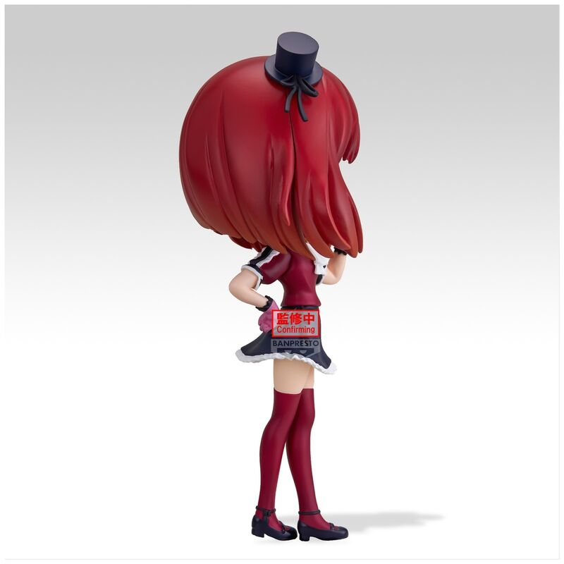 Vue rapprochée du visage expressif de la figurine Kana Arima Oshi No Ko