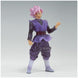 Gros plan sur le visage de la figurine Goku Black Super Saiyan Rose avec expression intense et cheveux roses