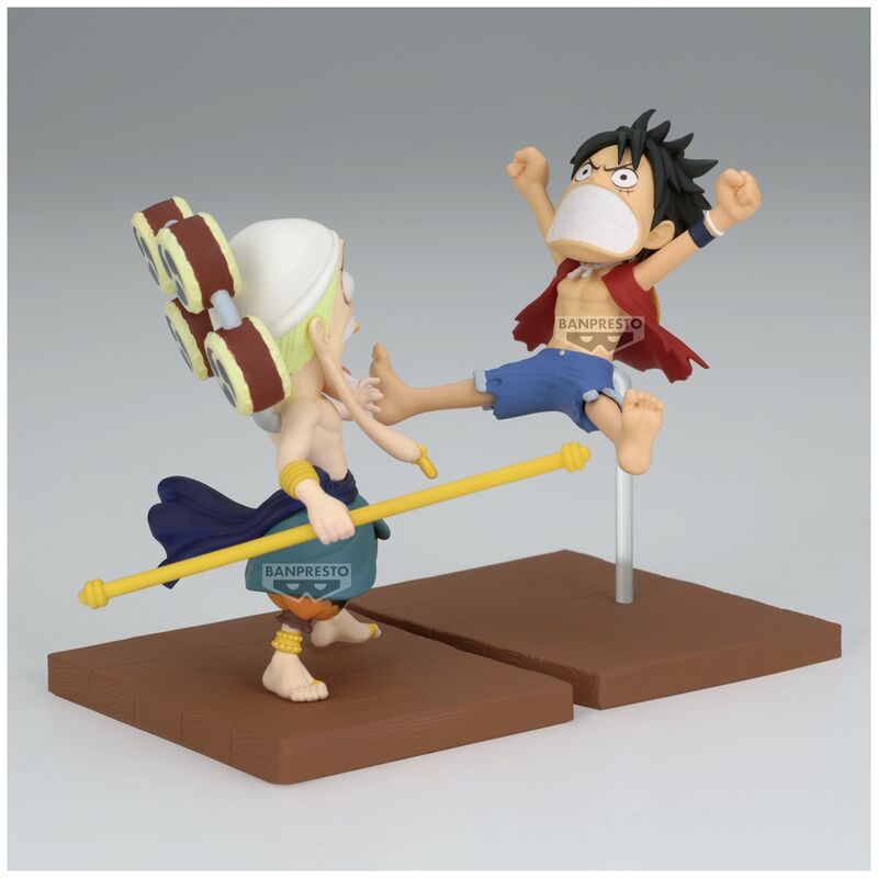 Ensemble des deux figurines Monkey D Luffy et Enel côte à côte sur fond blanc pour collection