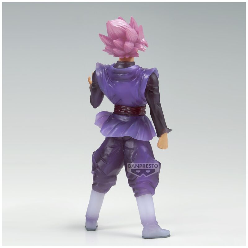 Figurine Goku Black Super Saiyan Rose exposée sur socle avec arrière-plan neutre mettant en valeur ses détails