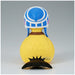 Présentation de la figurine Karoo Sofvimates One Piece posée sur un socle blanc, éclairage studio