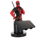 Figurine Deadpool 3 Cable Guy avec fond noir mettant en valeur les couleurs vives