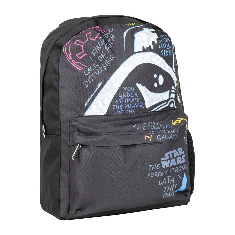 Détail du sac à dos Star Wars montrant l'illustration de Darth Vader en gros plan
