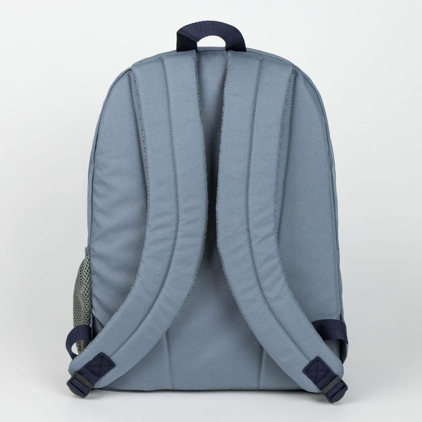 Détail du sac à dos Stitch montrant les bretelles ajustables et la texture résistante du tissu