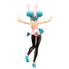 Photo de la figurine Hatsune Miku Bicute Bunnies posée sur un socle avec éclairage doux