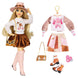 Vue rapprochée de la poupée Bambi ily 4Ever signée JAKKS PACIFIC en position debout