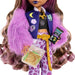 Poupée Monster High Clawdeen Wolf en position debout avec son animal Crescent à ses pieds