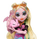 Poupée Lagoona Blue posée avec ses articulations visibles et son look unique