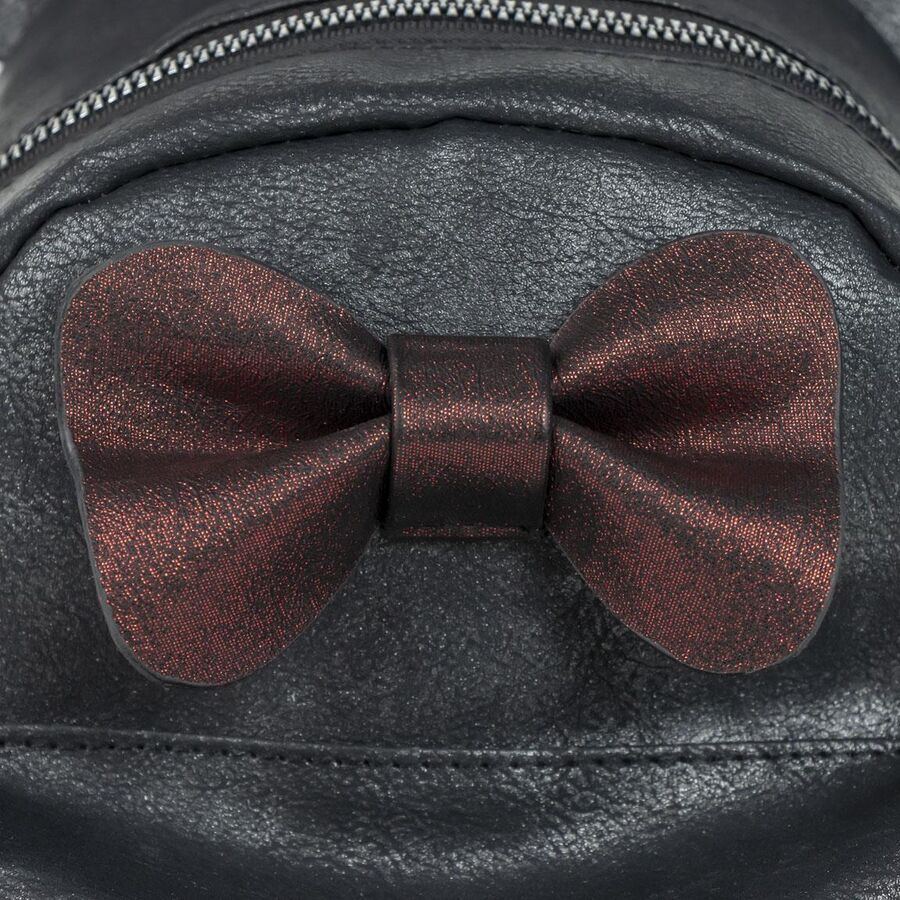 Image du sac à dos CERDÁ Disney Minnie montrant ses compartiments spacieux ouverts