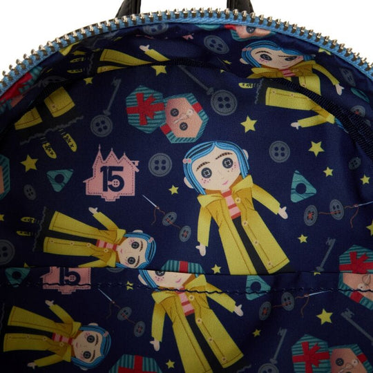 Intérieur du sac à dos Loungefly Coraline avec doublure assortie et espace de rangement spacieux