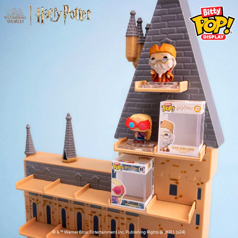 Comparaison entre le display vide et le display rempli de figurines Bitty Pop