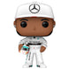 Vue rapprochée de la figurine Funko POP Lewis Hamilton Formula 1 montrant les détails du visage et du costume de pilote.