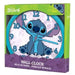 Vue rapprochée de l'horloge Disney Stitch montrant les aiguilles et les détails du personnage Stitch