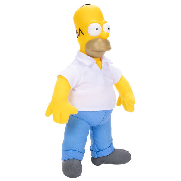 Ensemble de plusieurs peluches The Simpsons alignées sur une étagère