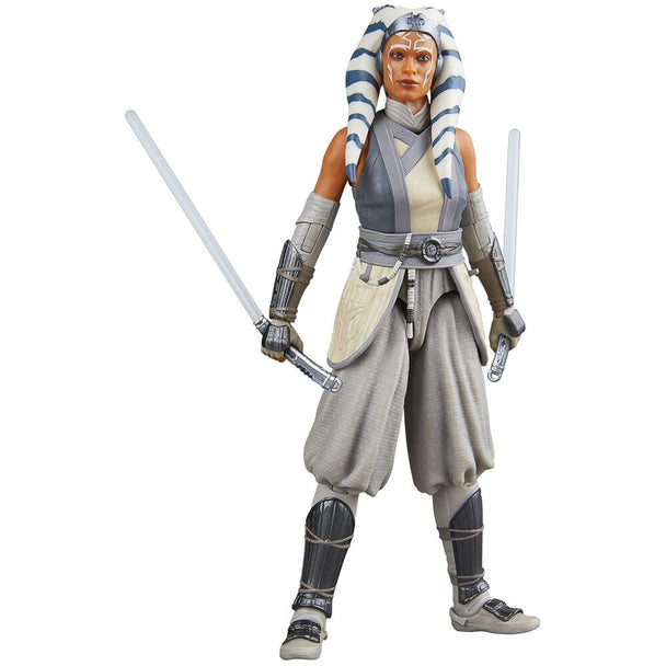 Vue de profil de la figurine Ahsoka Tano Peridea avec détails des vêtements