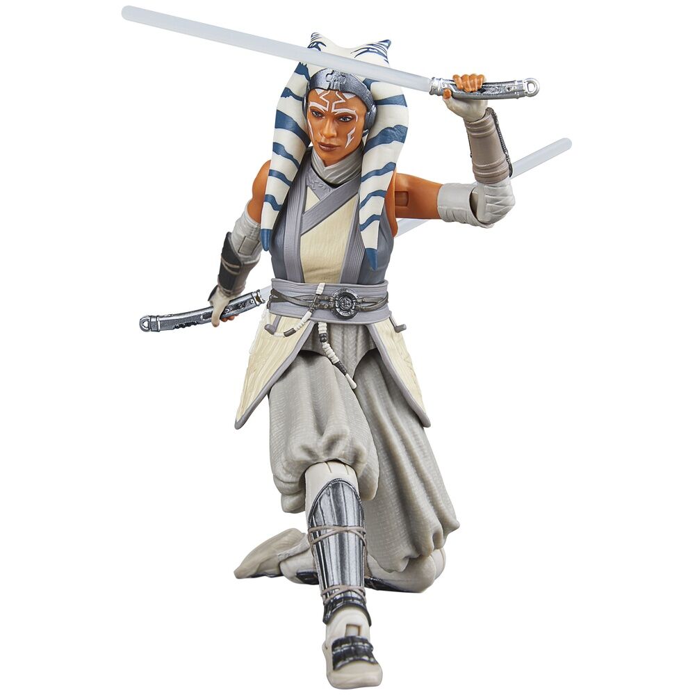 Gros plan sur le visage détaillé de la figurine Ahsoka Tano Peridea