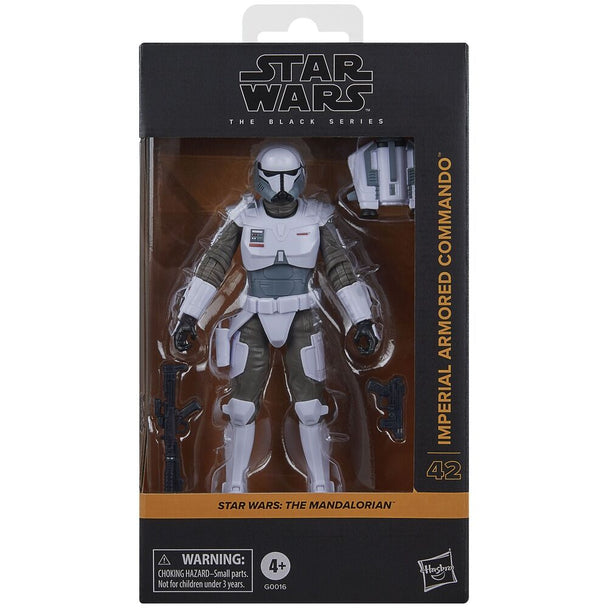 Figurine articulée Commando Impérial Star Wars The Mandalorian vue de face avec blasters