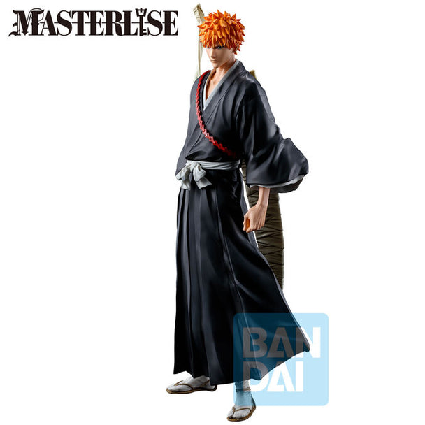 Figurine Ichigo Kurosaki en tenue de combat de la saga Blood War, vue de face, 25 cm