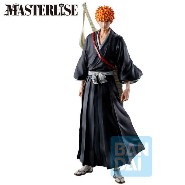 Détail de la figurine Ichigo Kurosaki avec son épée, finition soignée et couleurs vives