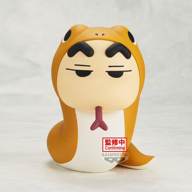 Profil gauche de la figurine Shinchan cosplay serpent avec détails du costume et expression faciale