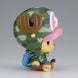 Vue arrière de la figurine BANPRESTO Chopper Dressrosa avec son sac à dos distinctif