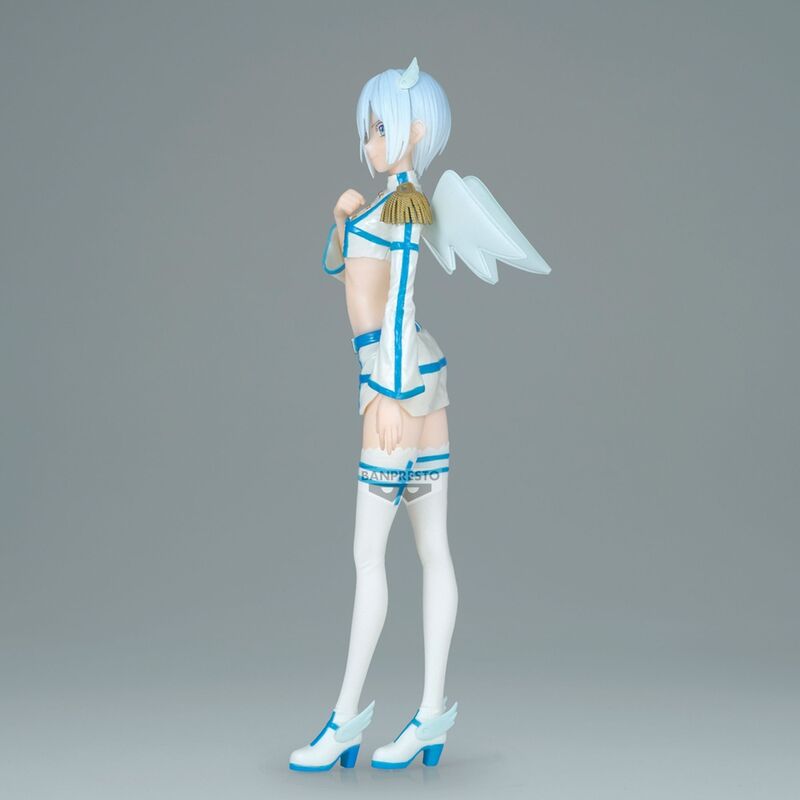 Figurine Nokiel Angel posée avec accessoires et effets lumineux glitter
