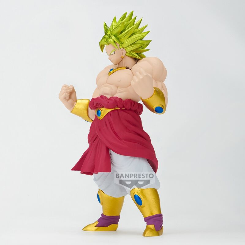 Vue arrière de la figurine Broly Super Saiyan mettant en valeur sa cape et sa musculature détaillée