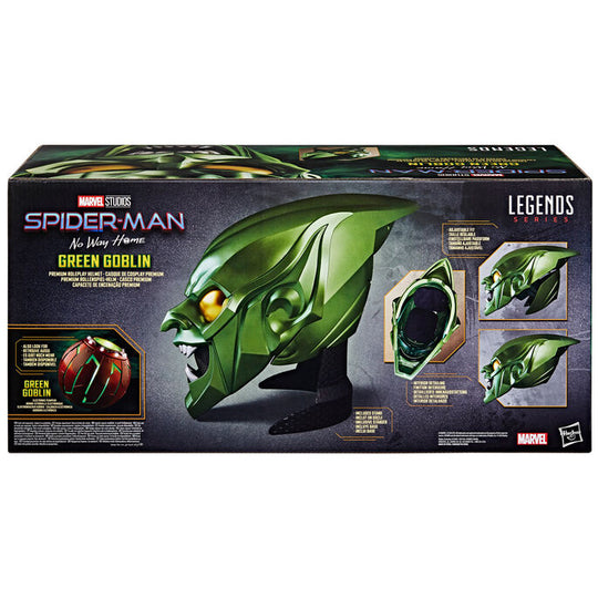 Photo du casque Green Goblin avec un fan Marvel tenant l'objet de collection