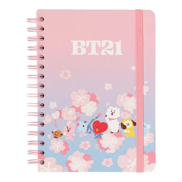 Vue de face du cahier BT21 Sakura A5 ERIK avec couverture rigide rose et illustration BT21