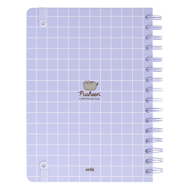 Vue rapprochée de la reliure wire-o robuste du carnet ERIK Pusheen Moments