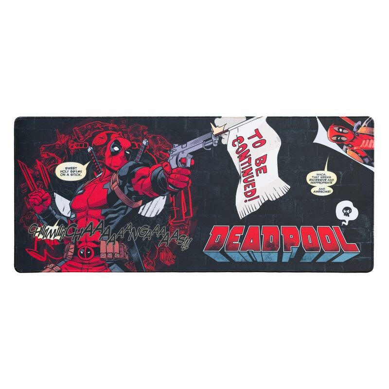 Tapis gaming Deadpool ERIK en place sur un bureau avec clavier et souris pour une utilisation optimale