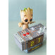 Calendrier Groot posé sur un bureau moderne pour décoration geek