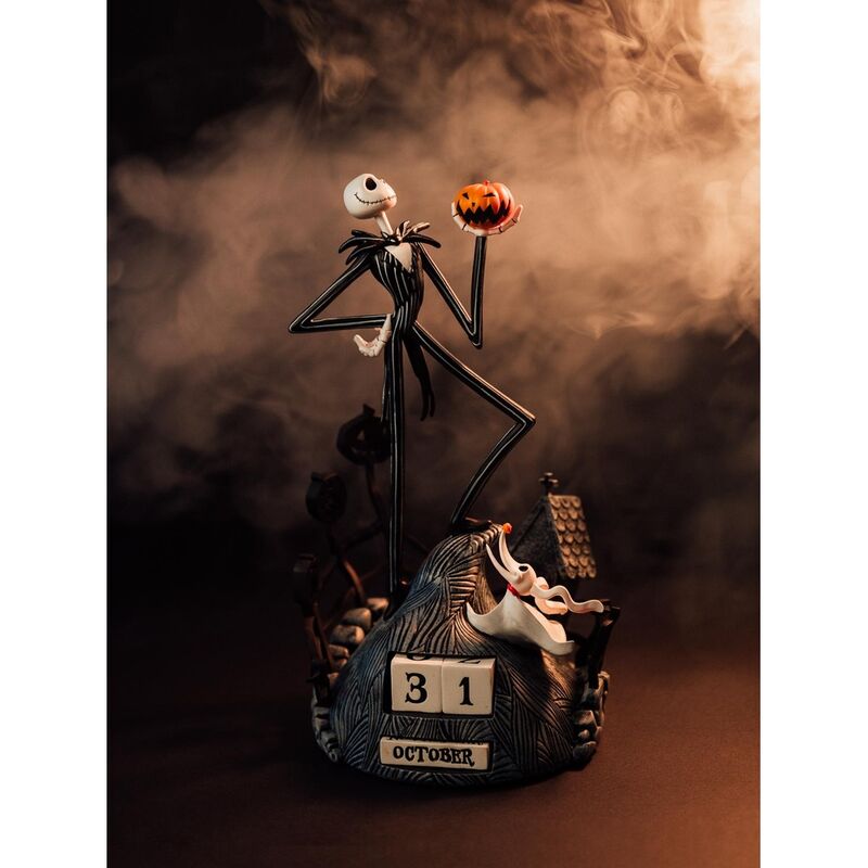 Vue rapprochée des chiffres du calendrier perpétuel 3D avec le personnage Jack en arrière-plan